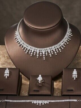 Luxury 4-Piece Cubic Zirconia Jewelry Set